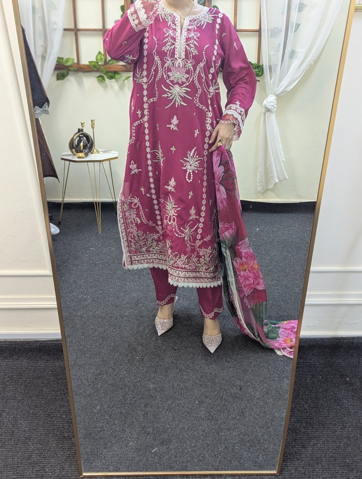 Roheenaz Afifa Aashiyana Ready to wear Lawn 25'