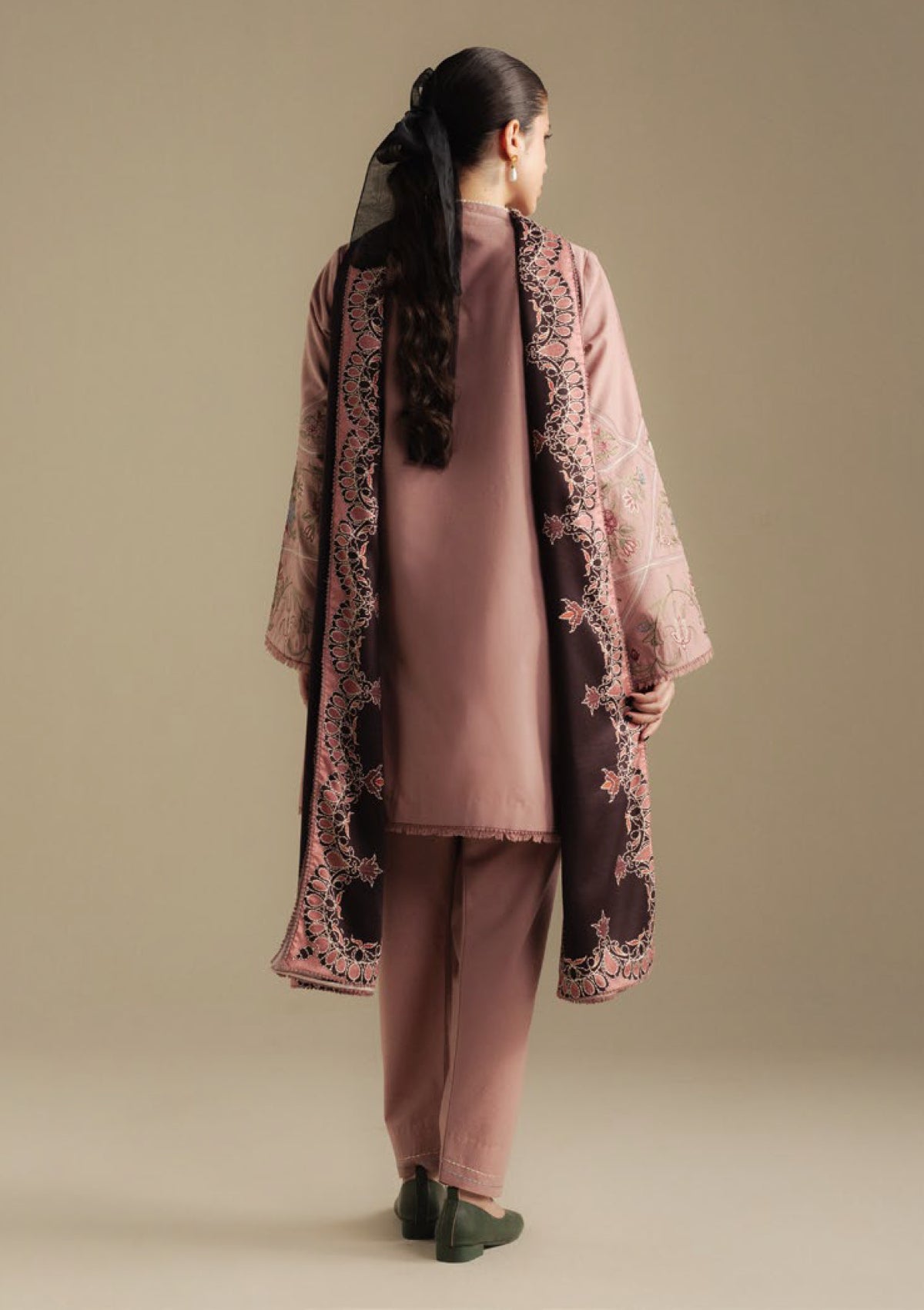 Coco by Zara Shahjahan CORAL-4A Unstitched Winter Collection 25